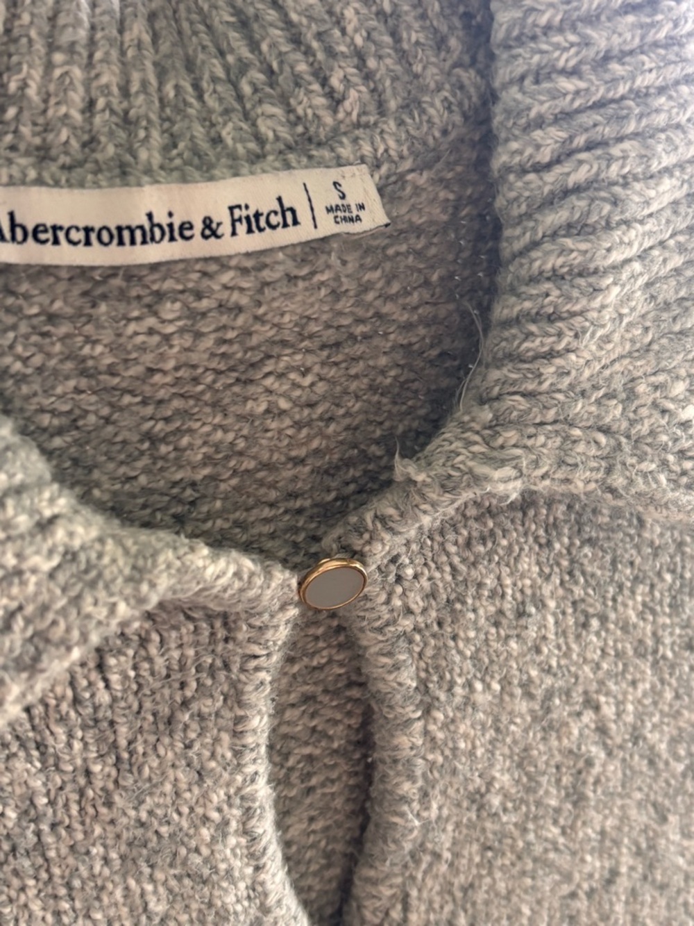 Abercrombie & Fitch short sleeve collared cardigan - Picture 2 of 5
